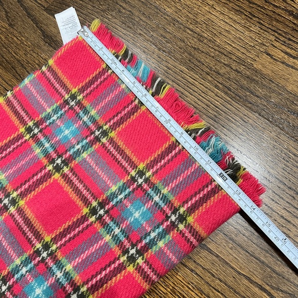 Like New Hollister Pink Plaid Blanket Scarf - Picture 3 of 4